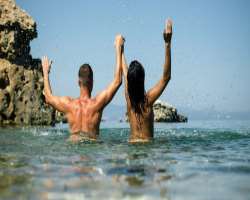 It is one of the largest nude beaches in Californi It is one of the largest nude beaches in California and was popular among the nudists and naturists of the 70s. Until the year 1977, the area of the b